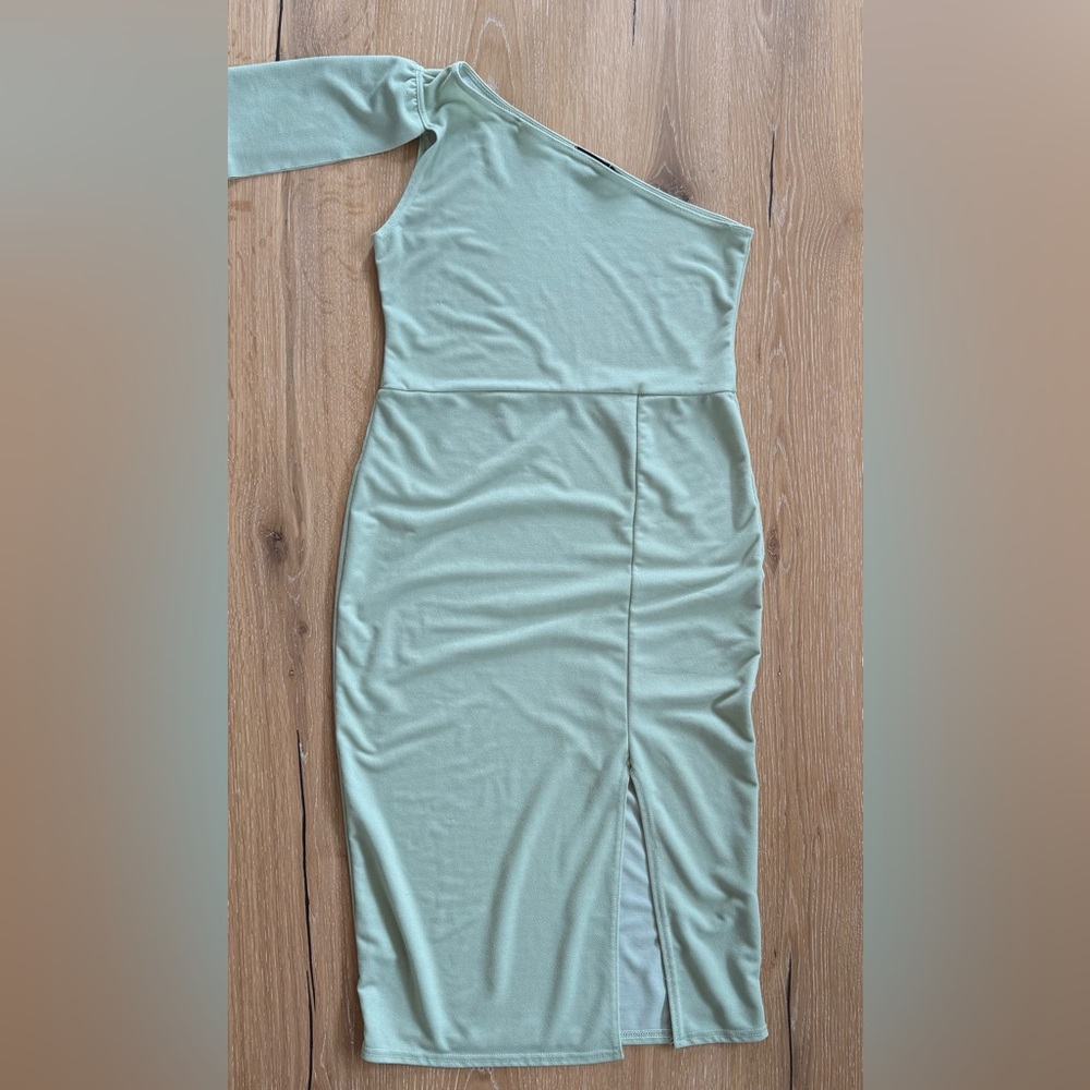 PrettyLittleThing Mint Green One-Shoulder Dress